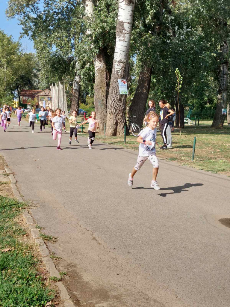 IMG-8648245e41bd7844c8a0e81da6945ea9-V.jpg IMG-8648245e41bd7844c8a0e81da6945ea9-V.jpg